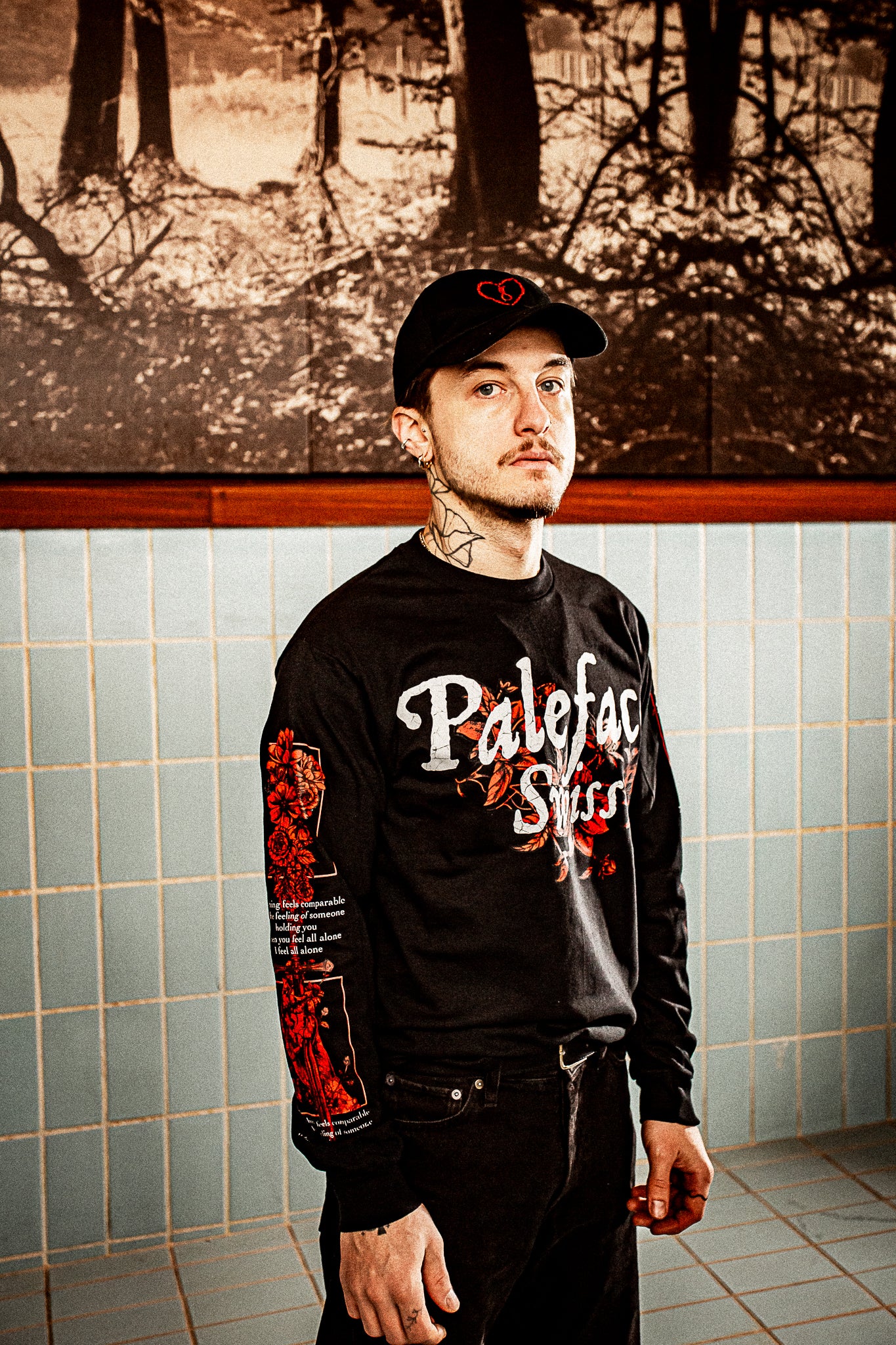 VALENTINES EVERYTHING IS FINE (RED) LONGSLEEVE