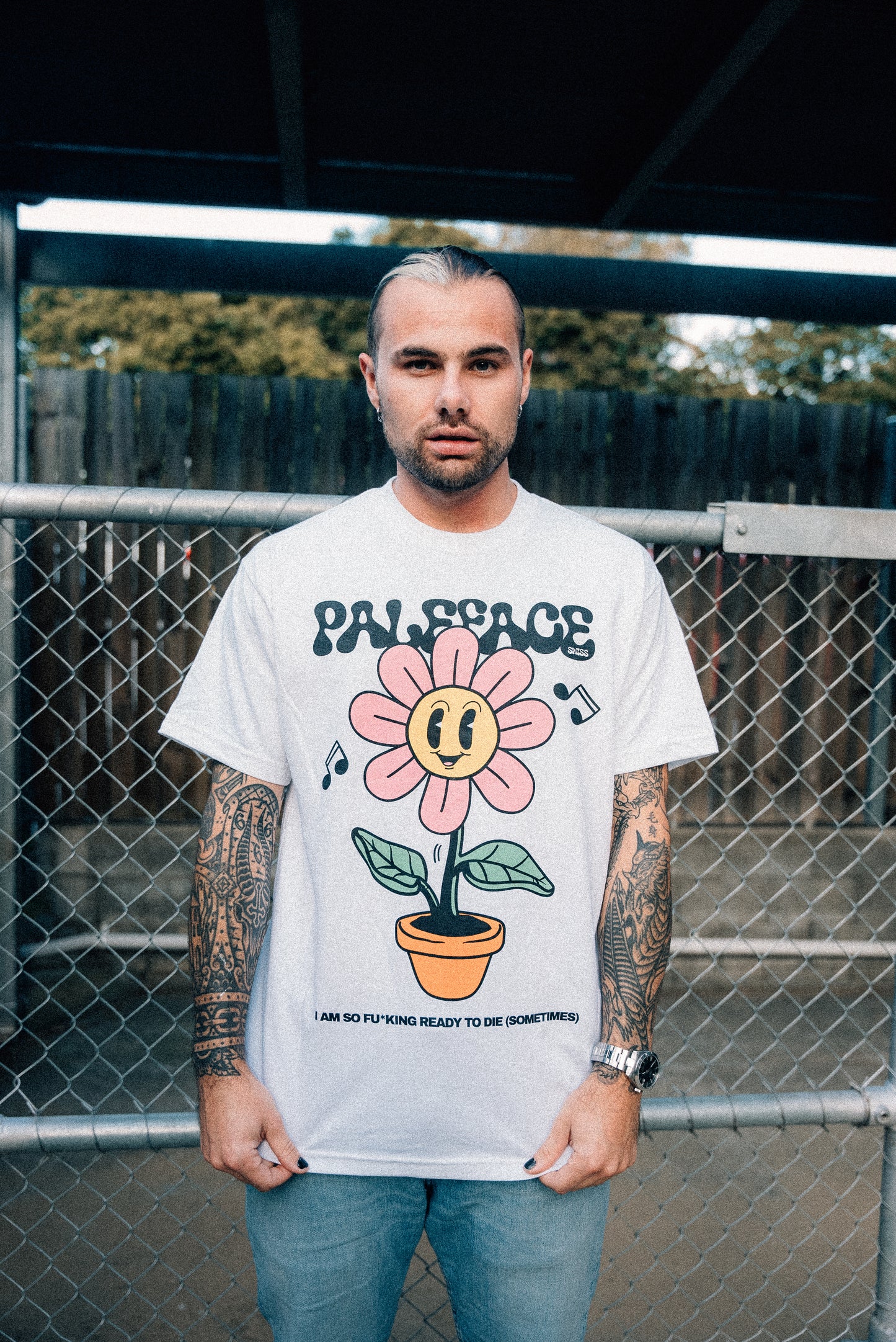 "THE CUTE FLOWER" - Shirt