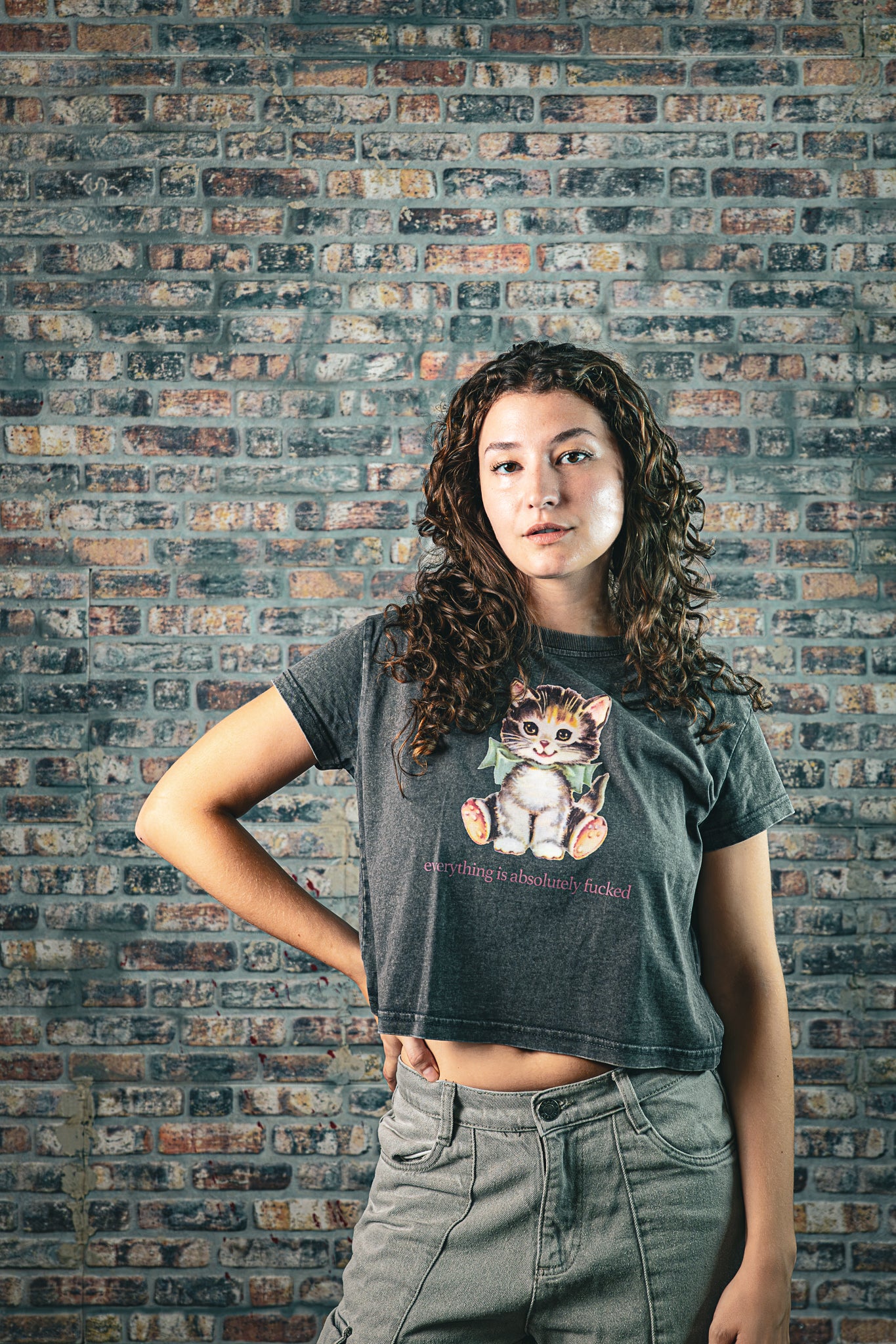 "Cursed Cat" - Cropped Girly Shirt