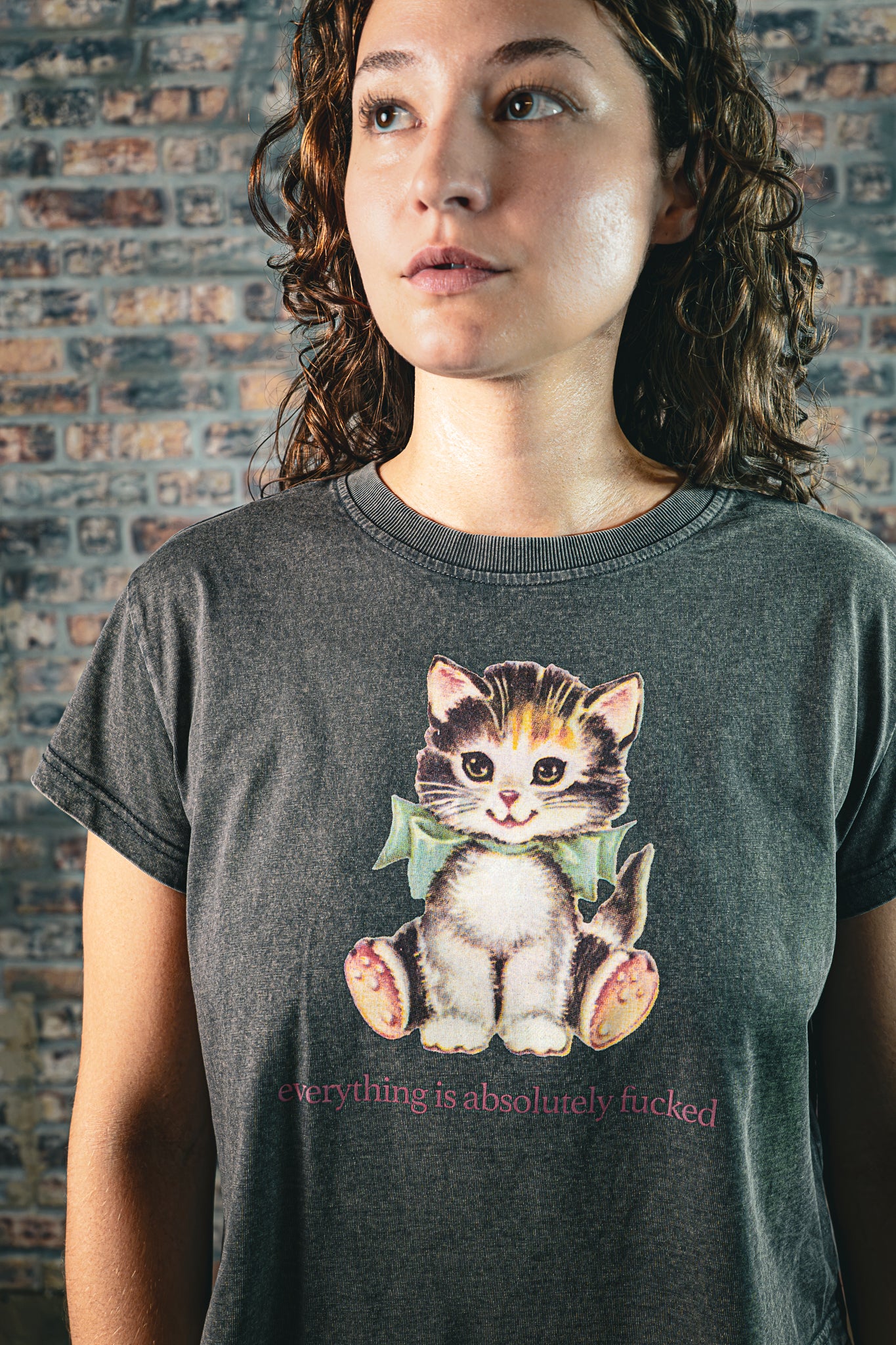 "Cursed Cat" - Cropped Girly Shirt