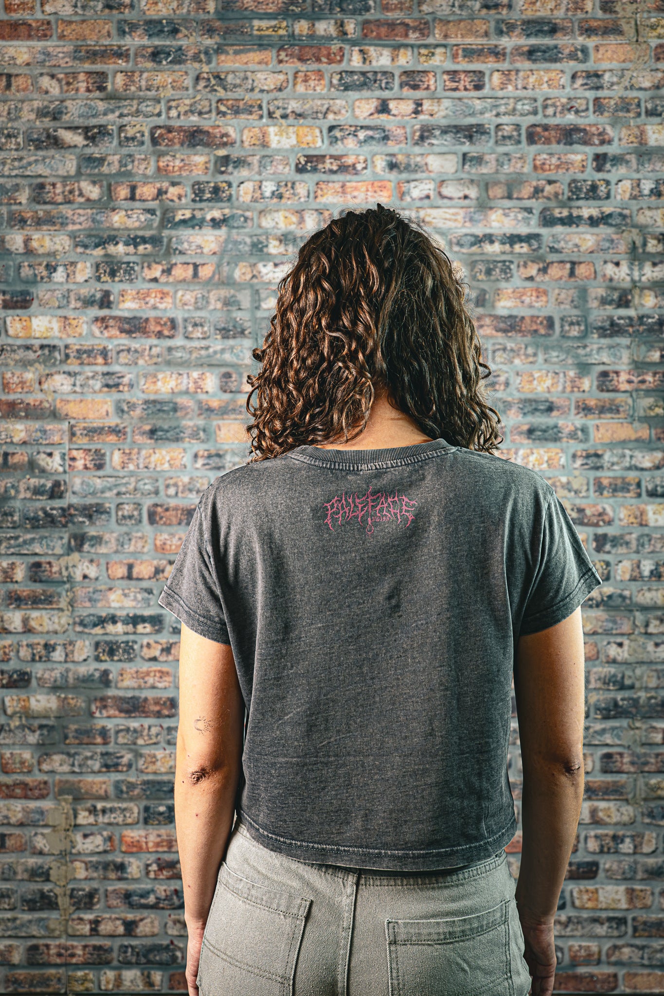 "Cursed Cat" - Cropped Girly Shirt