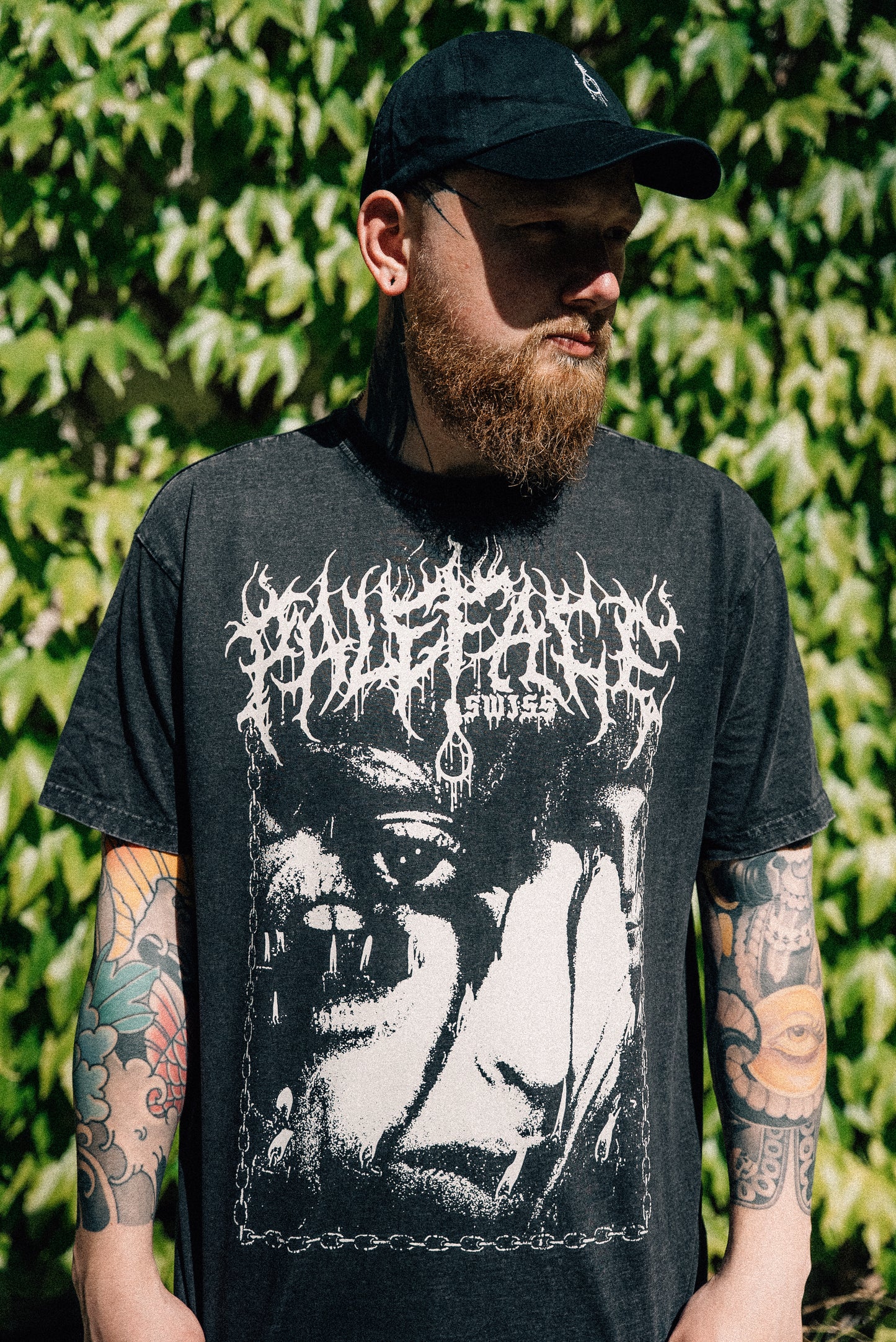 "Vintage Faces" - Washed Shirt