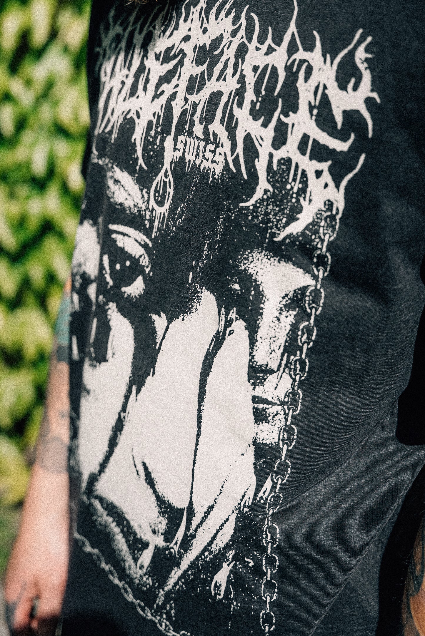 "Vintage Faces" - Washed Shirt